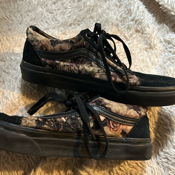 Old School Floral Print Vans - Picture 3 of 8